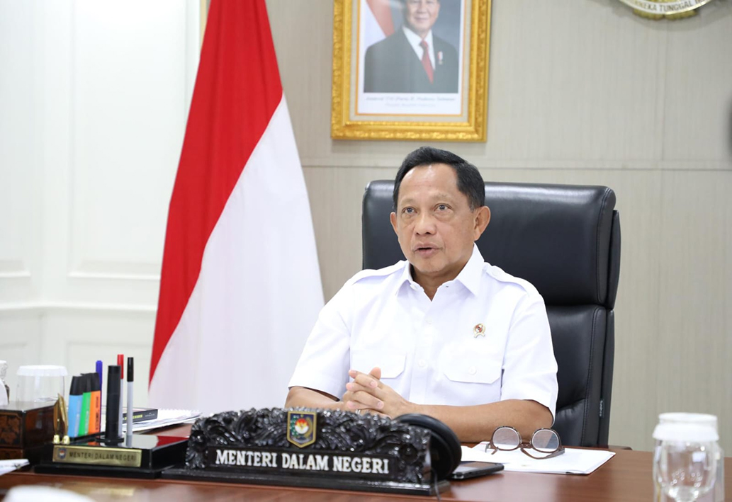 Tito_Bongkar_Pemborosan_Anggaran_Daerah-02.jpg